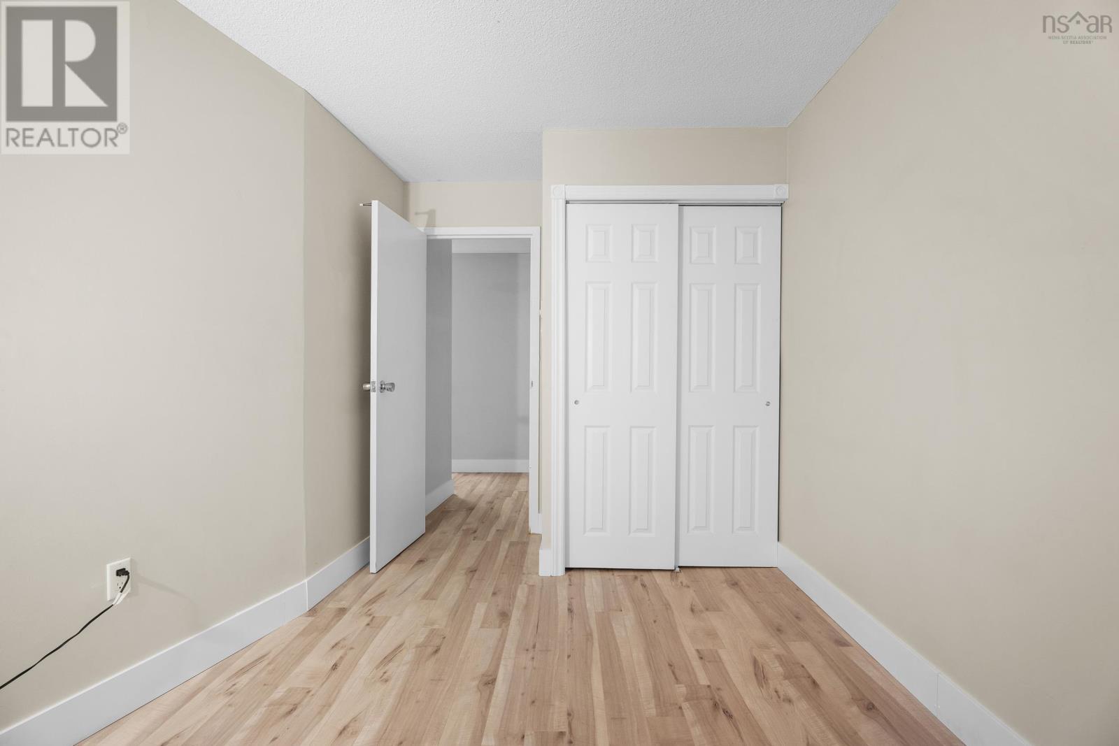 Property 20 of 47 of 302 5561 Heatherwood Court