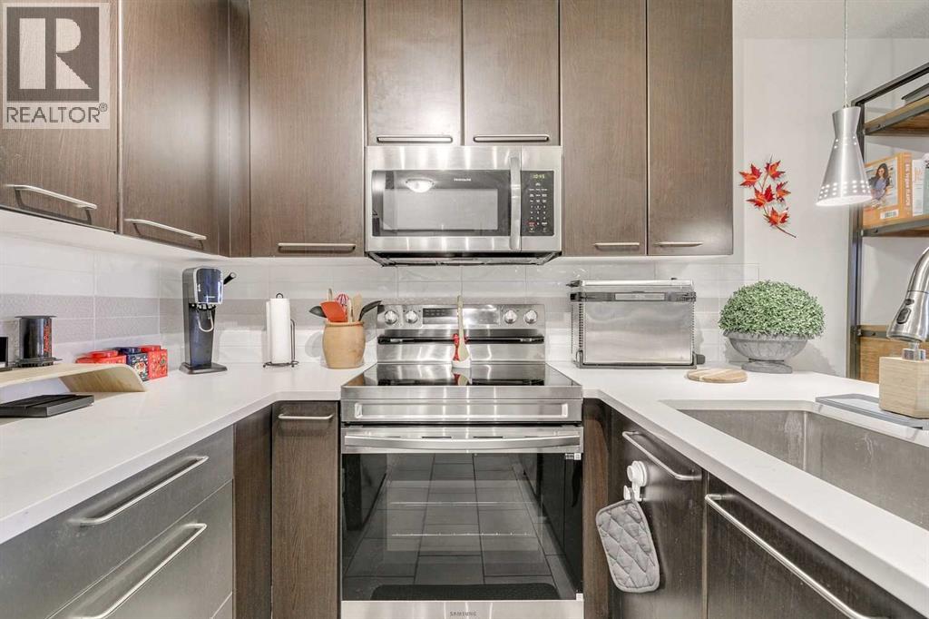 Single Family House for Sale in   Richard Court SW Lincoln Park Calgary 