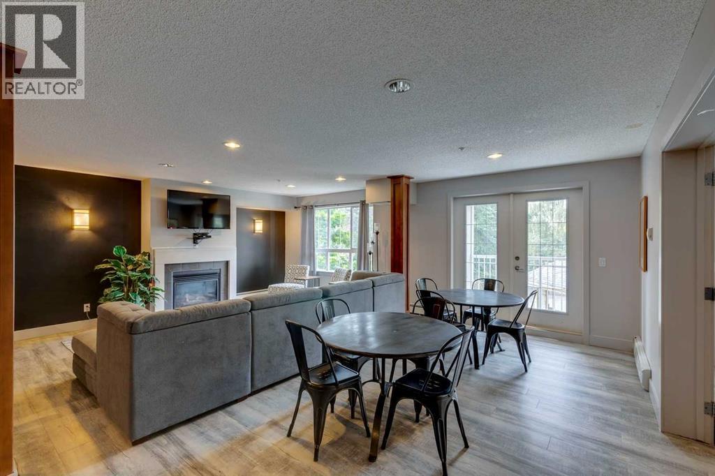 Single Family House for Sale in   Richard Court SW Lincoln Park Calgary 