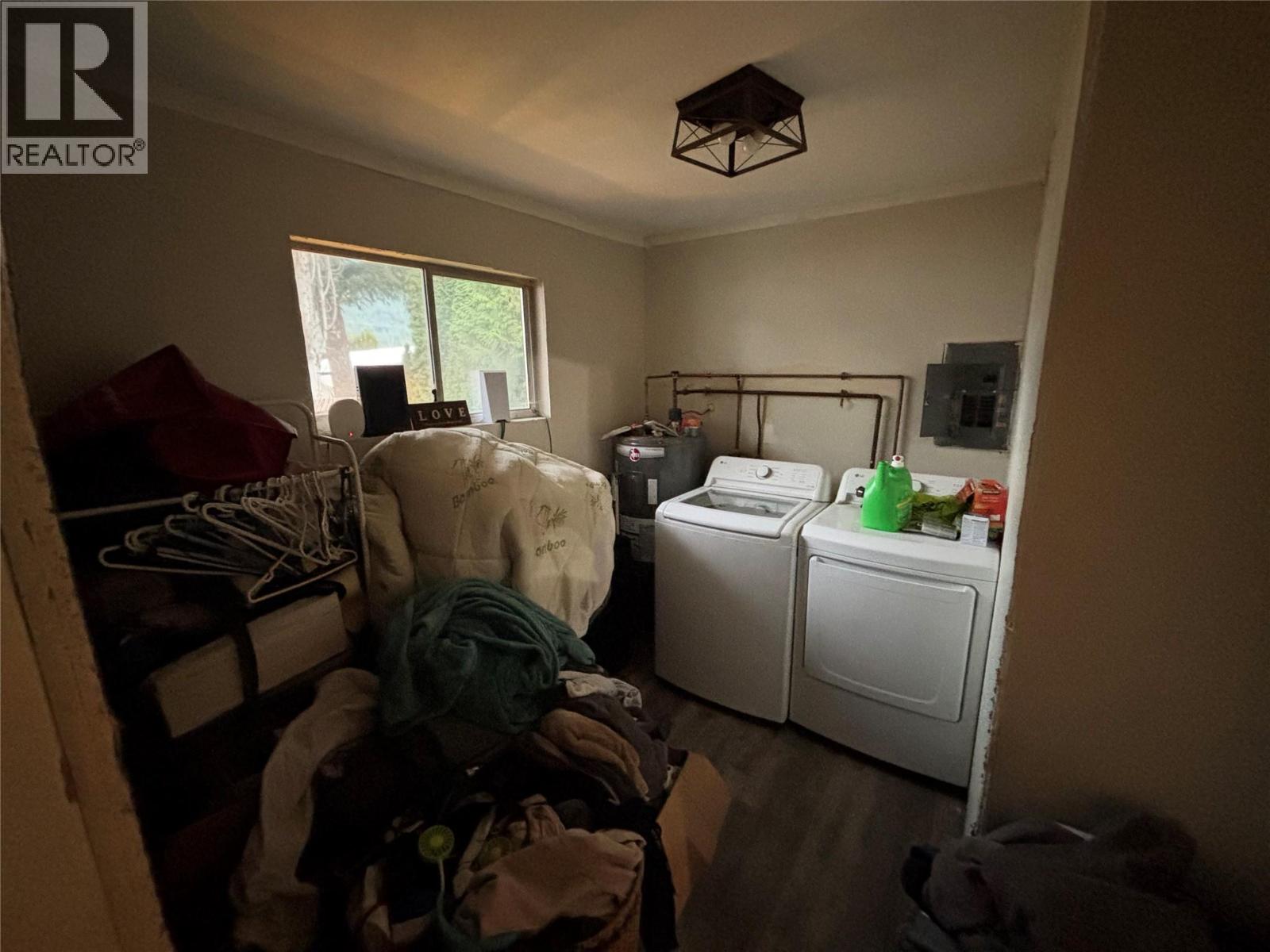 1233 Tunney Avenue, Sicamous