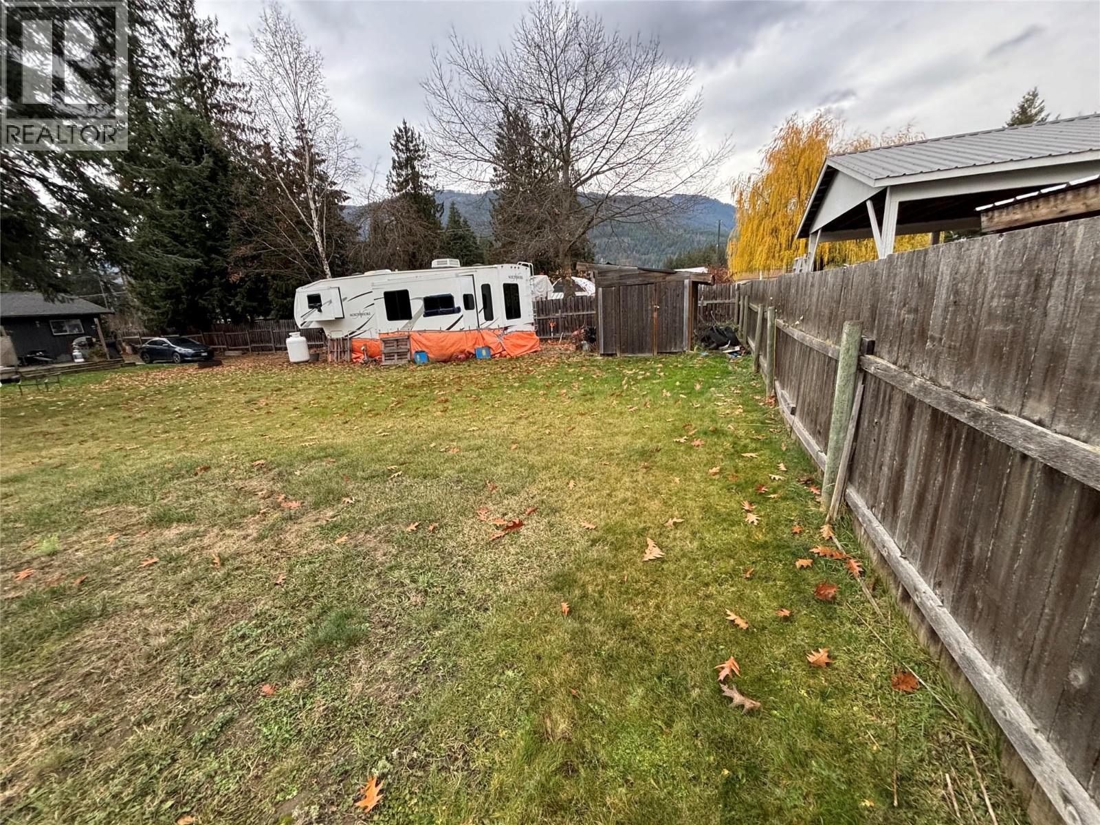 1233 Tunney Avenue, Sicamous