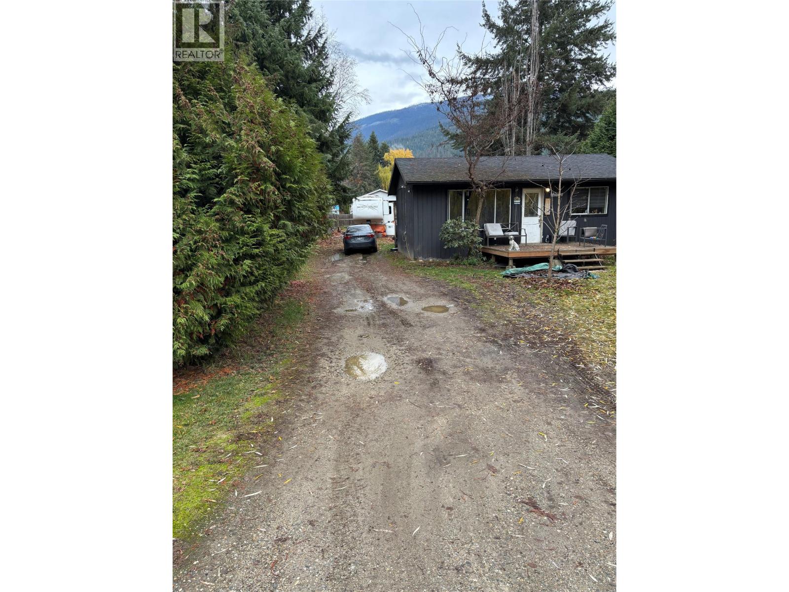 1233 Tunney Avenue, Sicamous