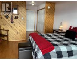 Bedroom - 265 Long Joe Road, Osoyoos, BC V0H1V6 Photo 11