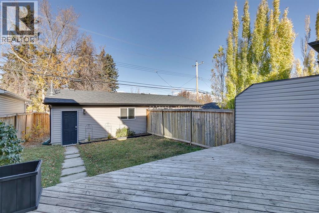 Single Family House for Sale in   Avenue NW Banff Trail Calgary 