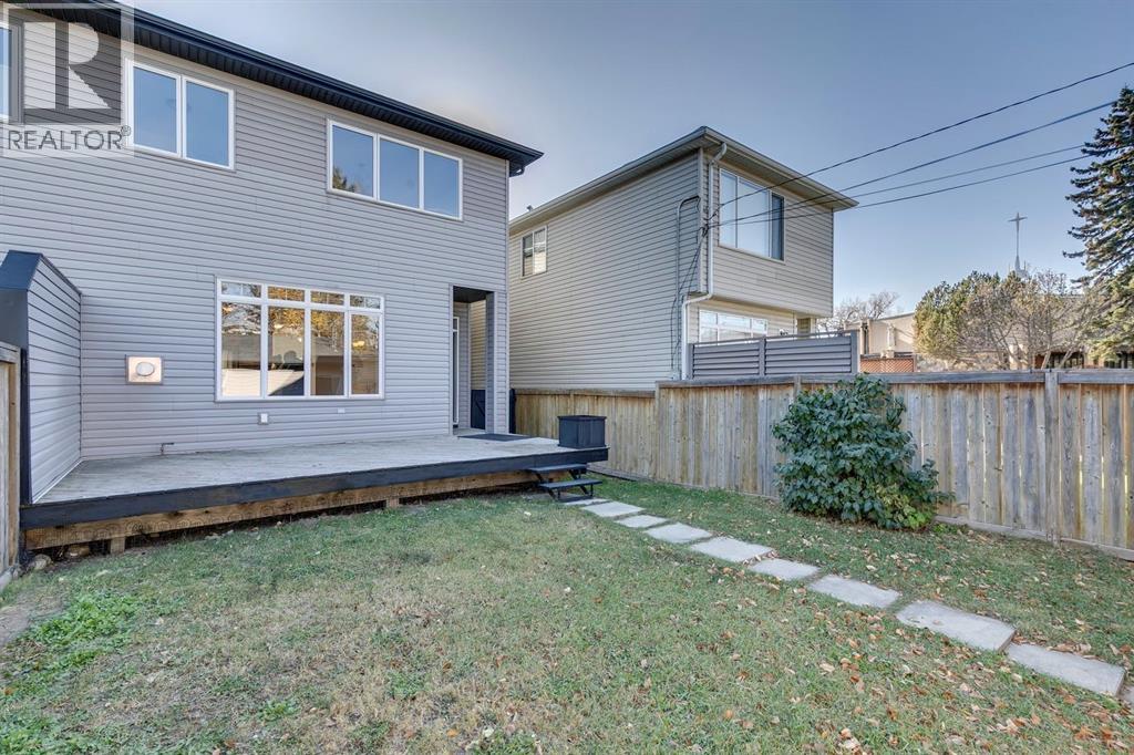 Single Family House for Sale in   Avenue NW Banff Trail Calgary 