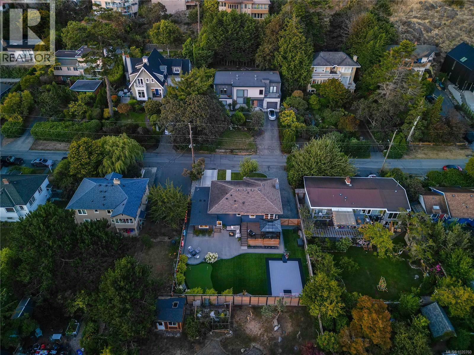 2095 Lorne Terr, Oak Bay