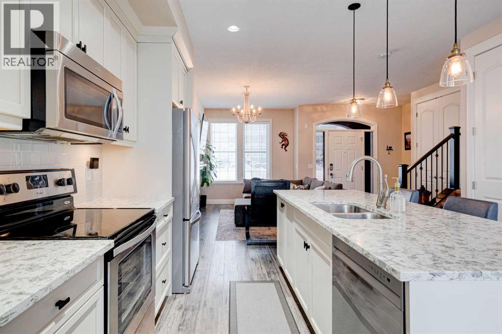 Single Family House for Sale in  Quarry Park Boulevard SE Douglasdale/Glen Calgary 