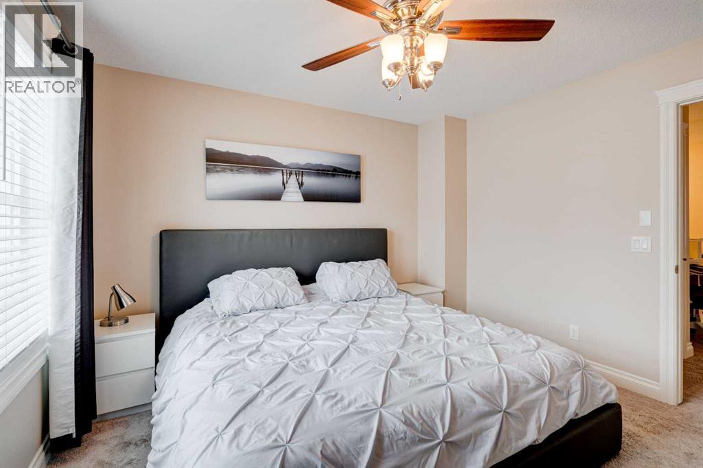 Single Family House for Sale in  Quarry Park Boulevard SE Douglasdale/Glen Calgary 