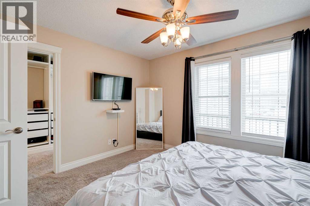 Single Family House for Sale in  Quarry Park Boulevard SE Douglasdale/Glen Calgary 