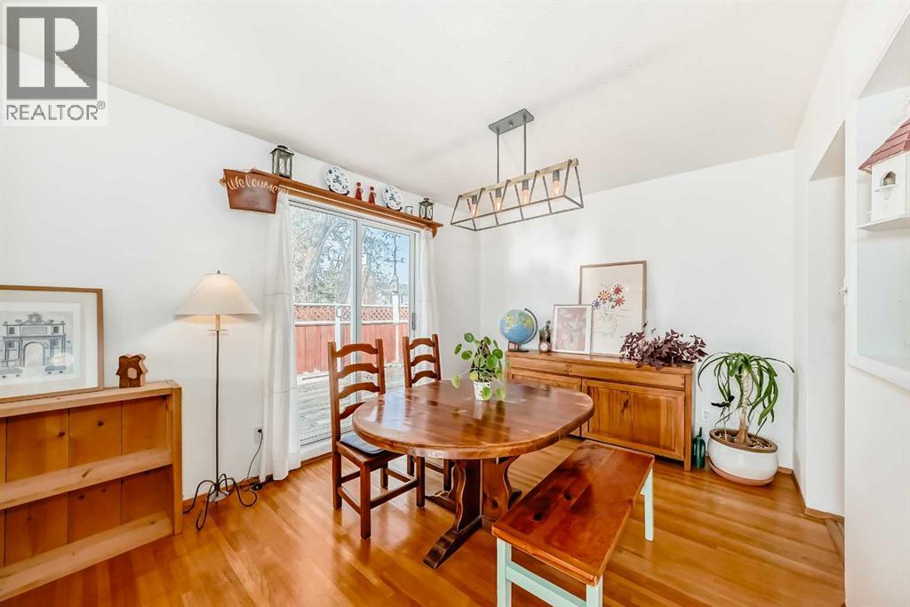 Single Family House Bungalow for Sale in  Vandergrift Crescent NW Varsity Calgary 