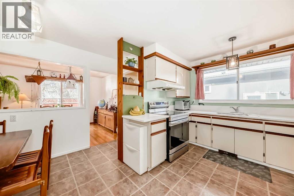 Single Family House Bungalow for Sale in  Vandergrift Crescent NW Varsity Calgary 