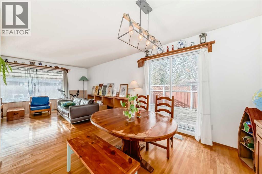 Single Family House Bungalow for Sale in  Vandergrift Crescent NW Varsity Calgary 