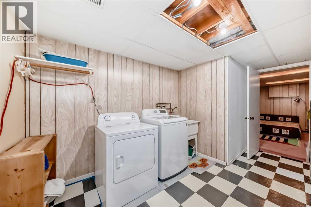 Single Family House Bungalow for Sale in  Vandergrift Crescent NW Varsity Calgary 