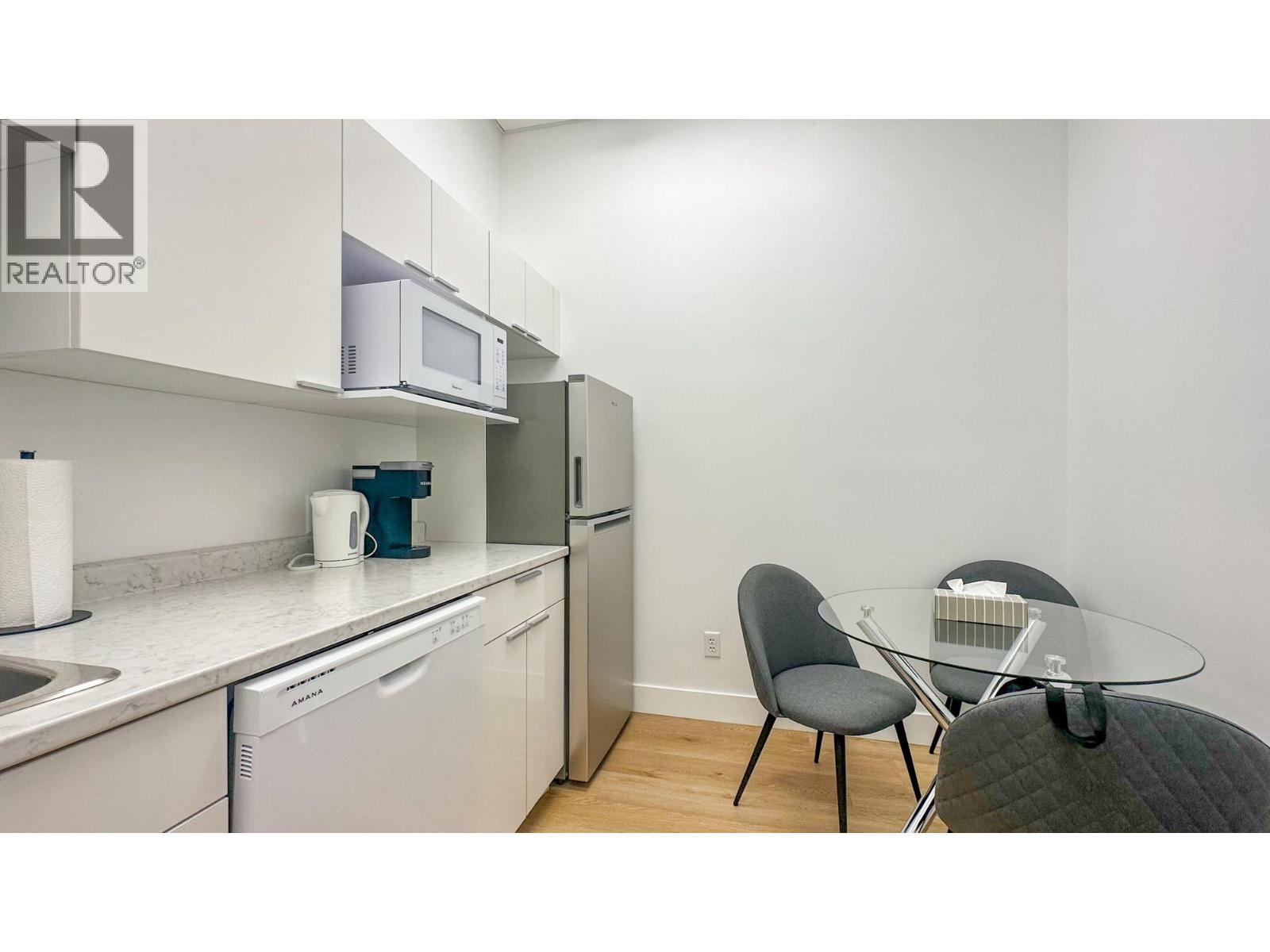 102 3320 Richter Street, Kelowna