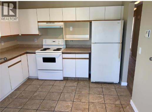  1425 Highland Drive South, Kelowna