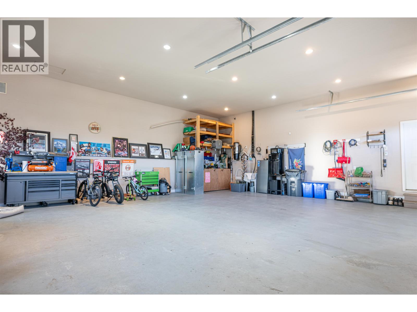 6981 WESTMOUNT DRIVE, Prince George