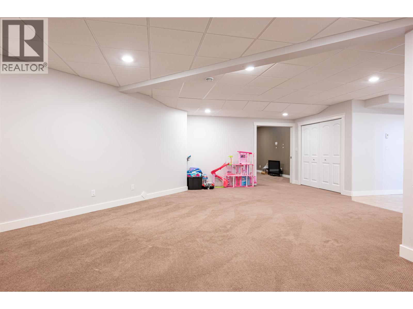 6981 WESTMOUNT DRIVE, Prince George