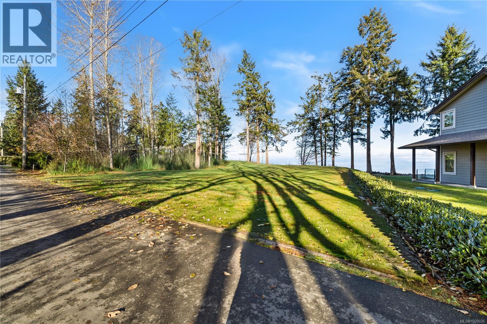 3983 Appian Way, Campbell River
