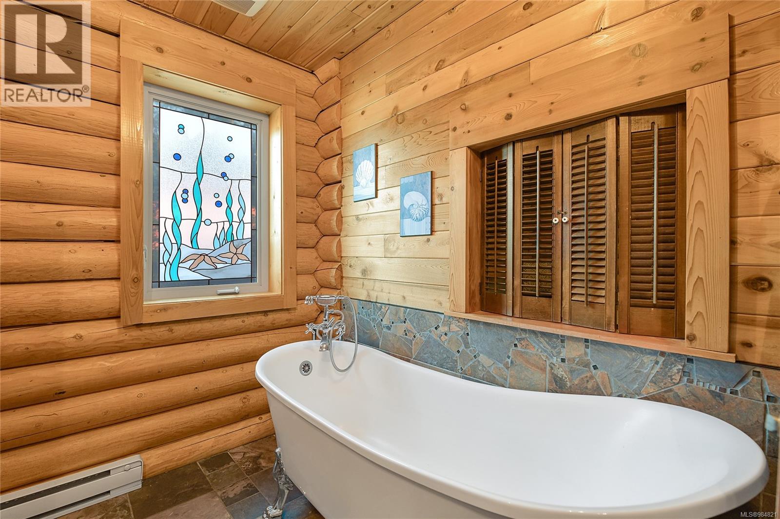 1109 / 1111 PARADISE Close, Cowichan Bay