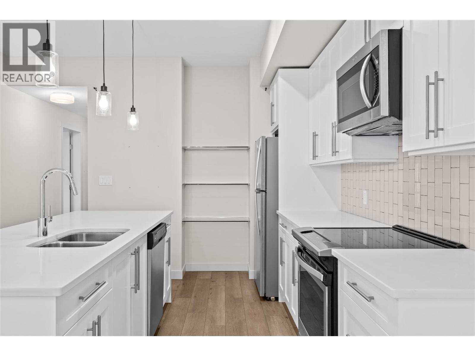 406 3638 Mission Springs Drive, Kelowna