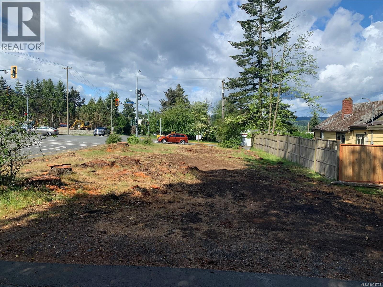 901 Dogwood Street - photo 2