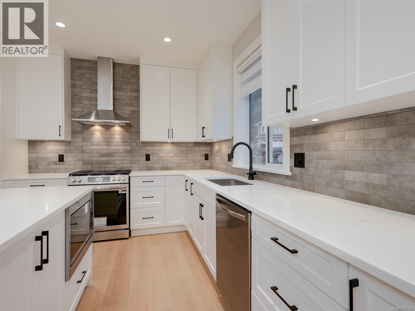 2641 Forest Edge Rd, Sooke