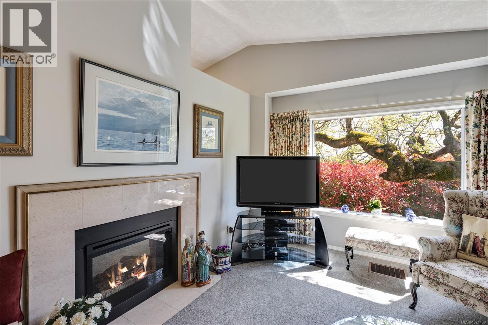 22 901 Kentwood Lane, Saanich