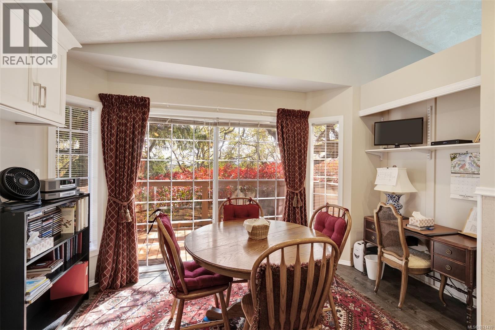 22 901 Kentwood Lane, Saanich