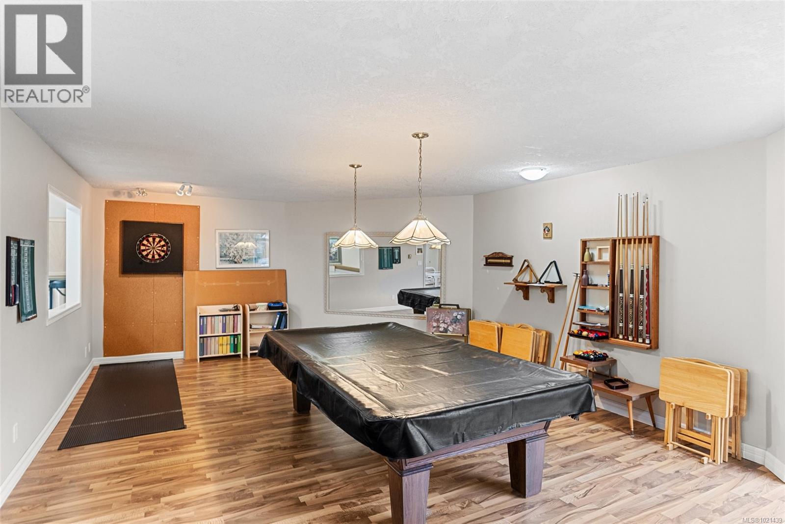 22 901 Kentwood Lane, Saanich