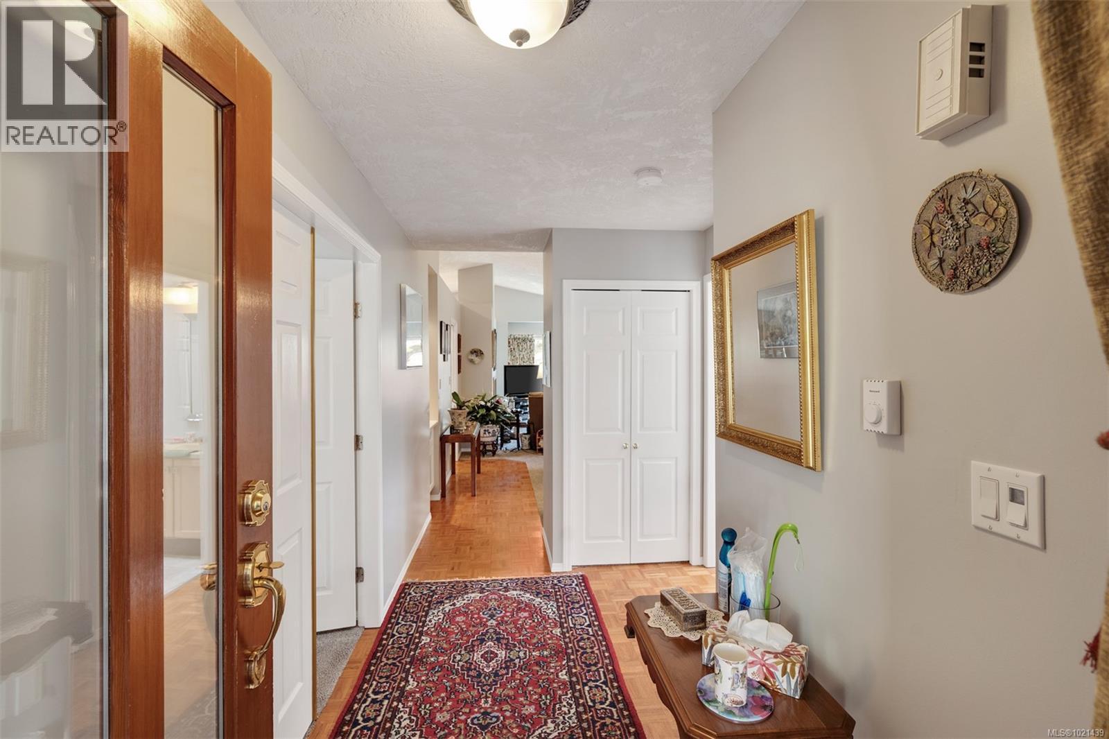 22 901 Kentwood Lane, Saanich