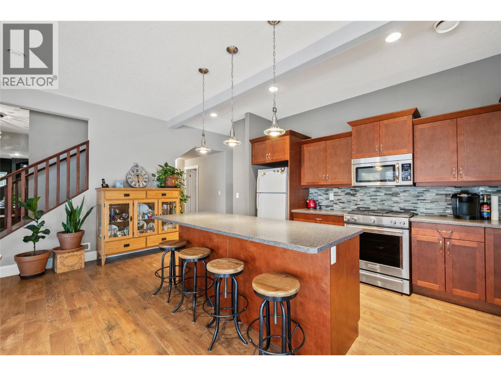 3751 65 Avenue NW, Salmon Arm