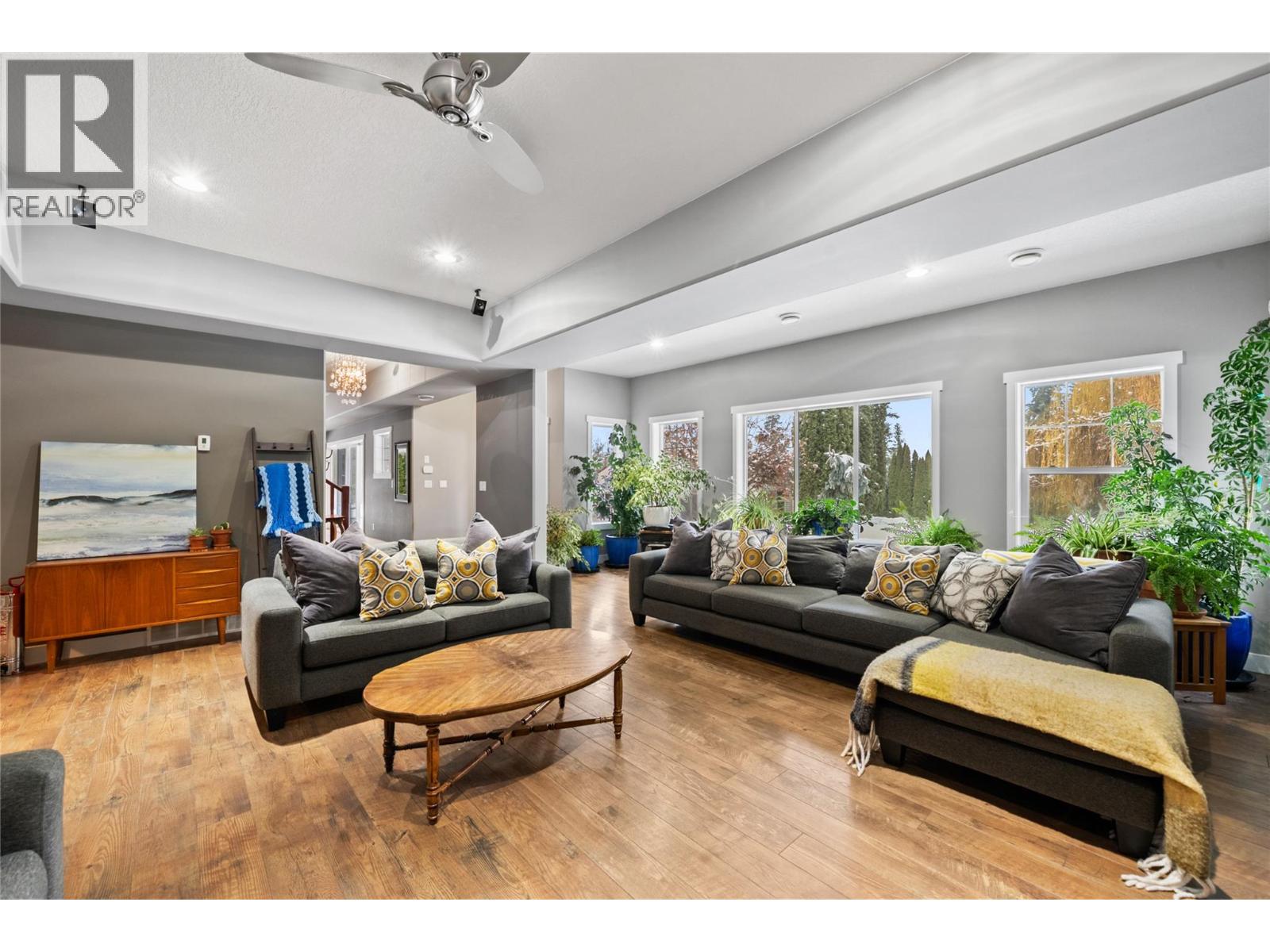 3751 65 Avenue NW, Salmon Arm