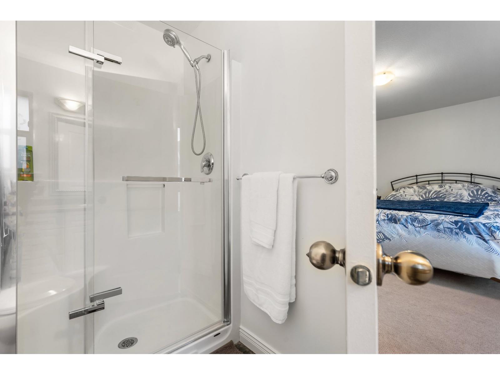 66 5556 PEACH ROAD, Garrison Crossing, Chilliwack