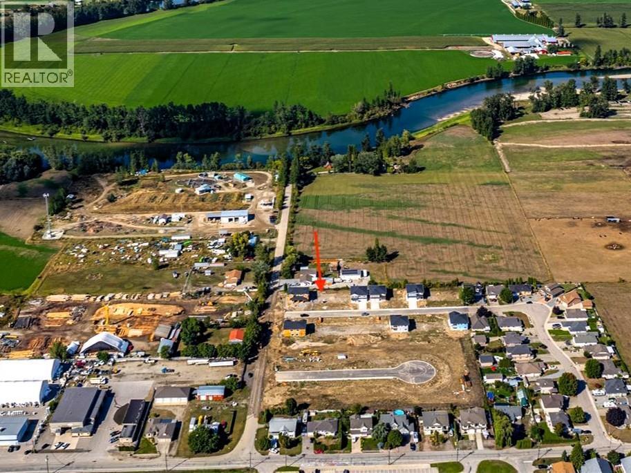  2237 Heitman Street, Enderby