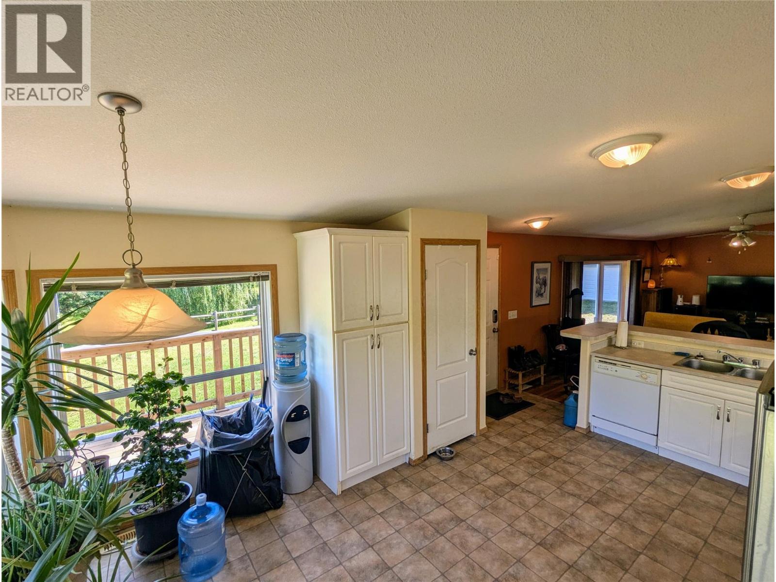 5060 Tatlow Road, Salmon Arm