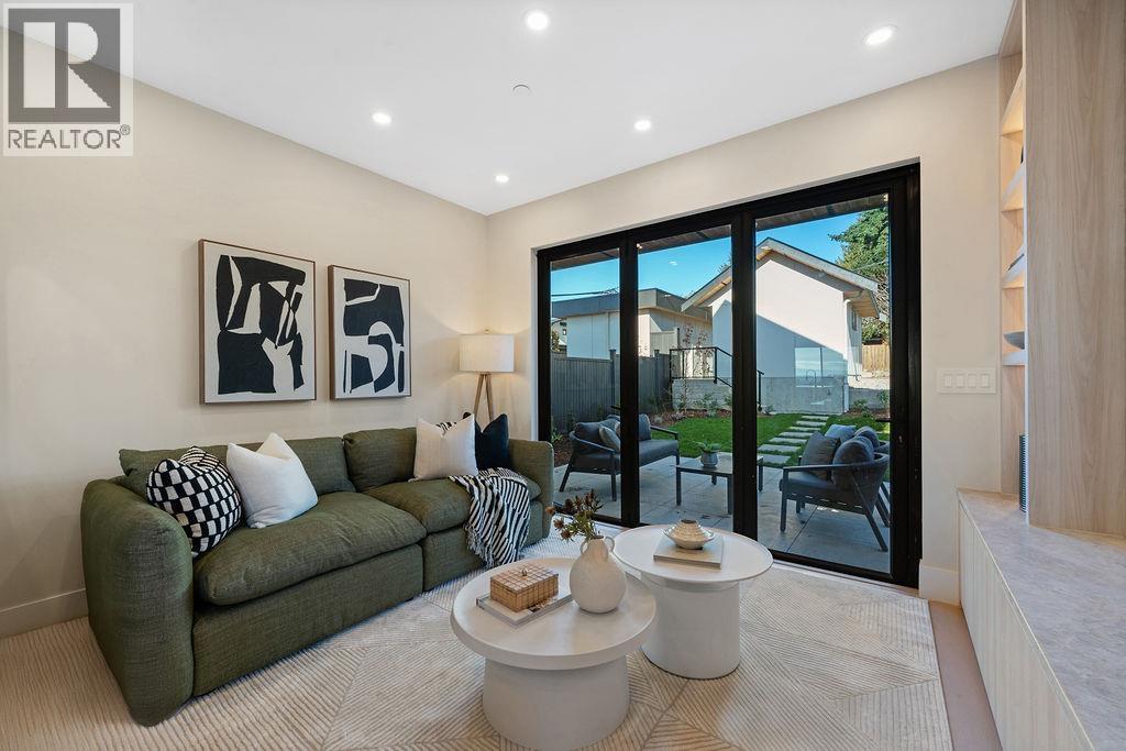 504 E 5TH STREET, North Vancouver