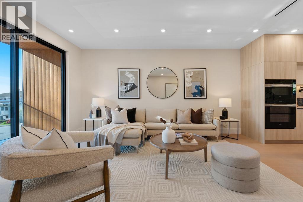 504 E 5TH STREET, North Vancouver