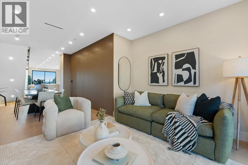 504 E 5TH STREET, North Vancouver