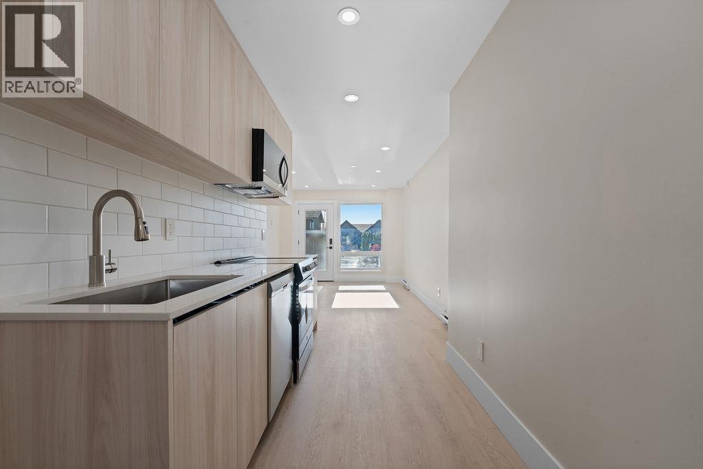 504 E 5TH STREET, North Vancouver