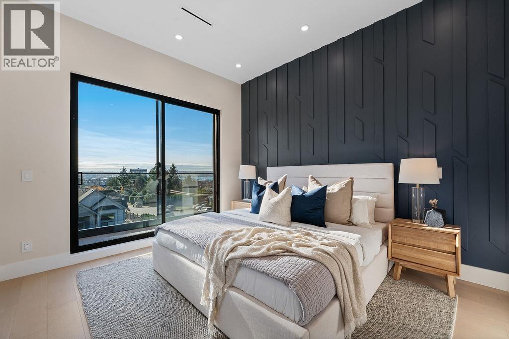 504 E 5TH STREET, North Vancouver