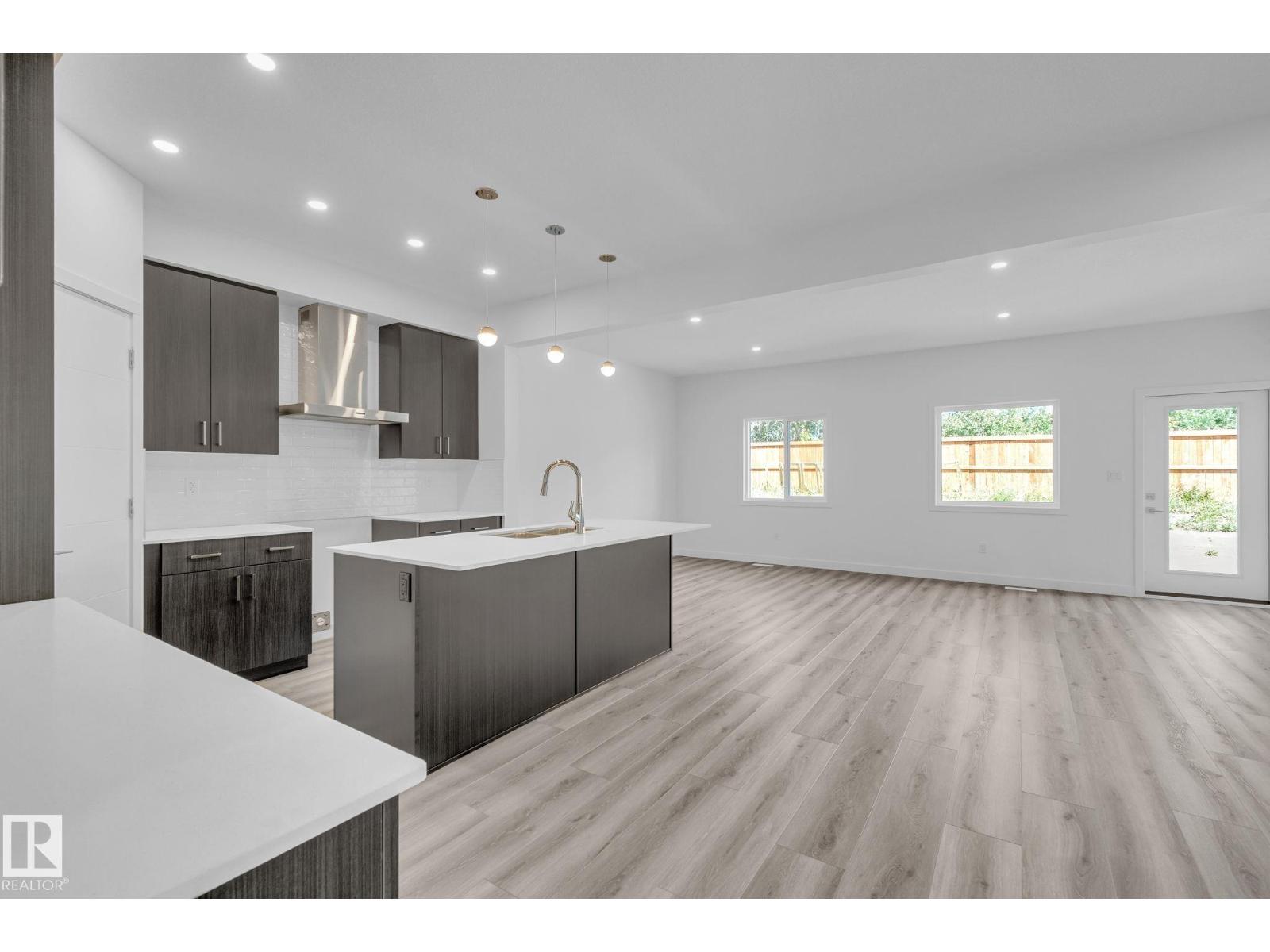 108 Royal Street, St. Albert