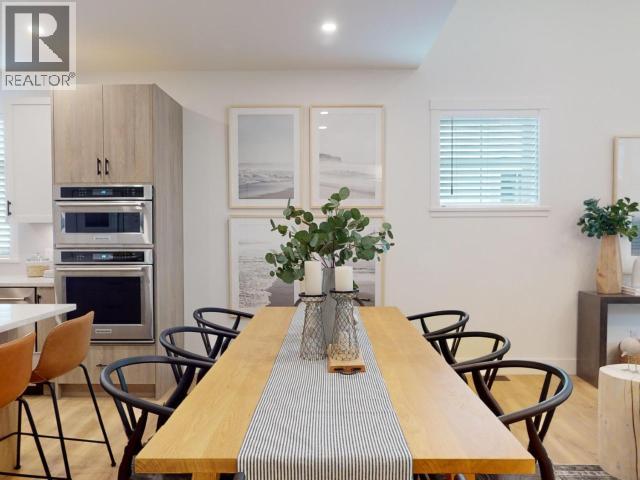 4060 SATURNA AVE, Powell River