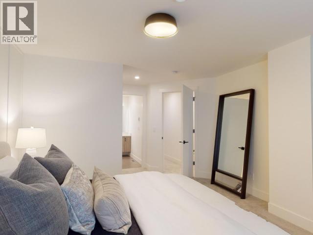 4060 SATURNA AVE - 39