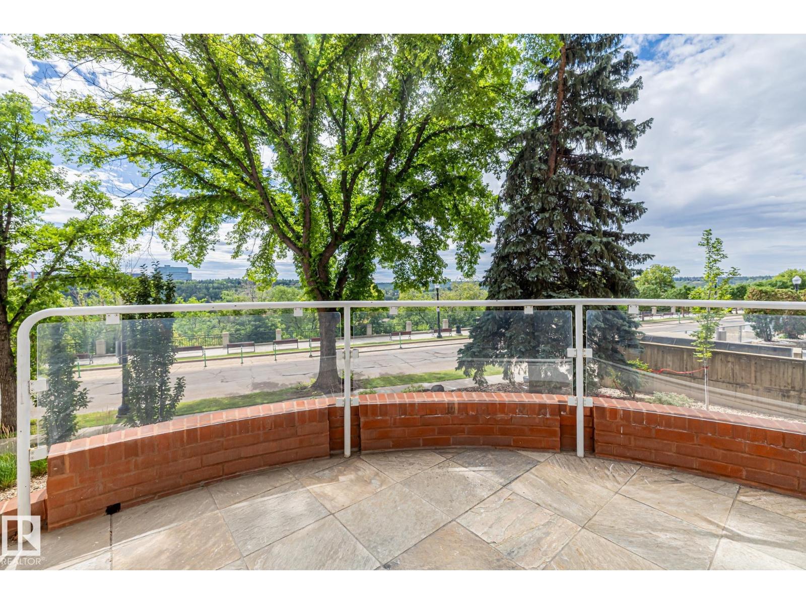 #202 10010 119 ST NW, Edmonton