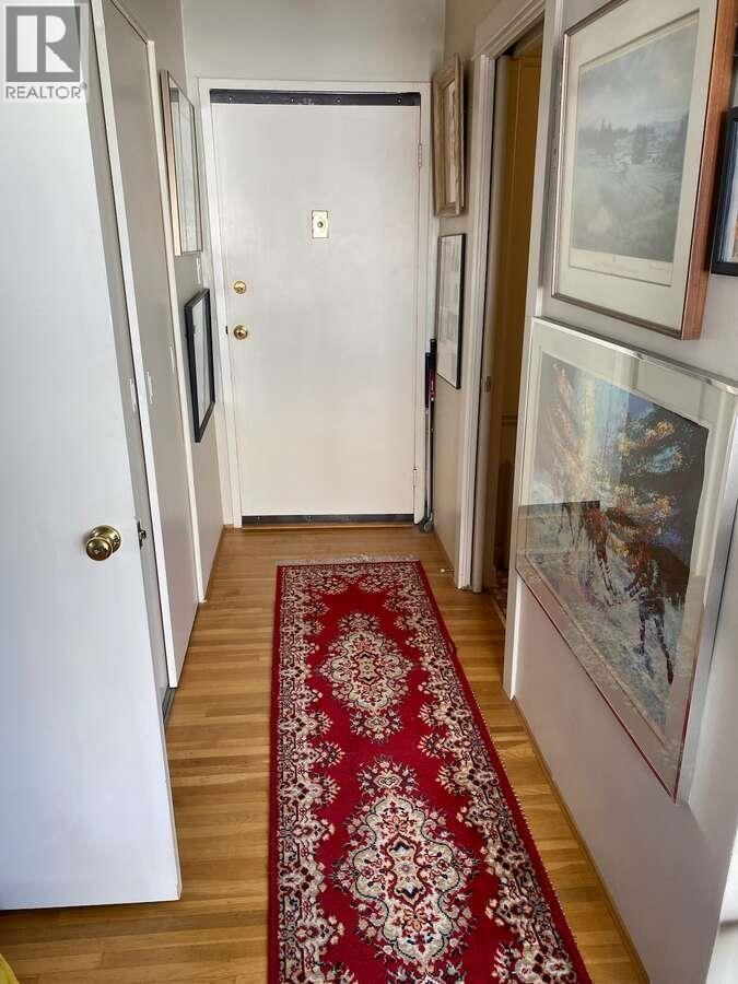 410 1975 PENDRELL STREET, Vancouver