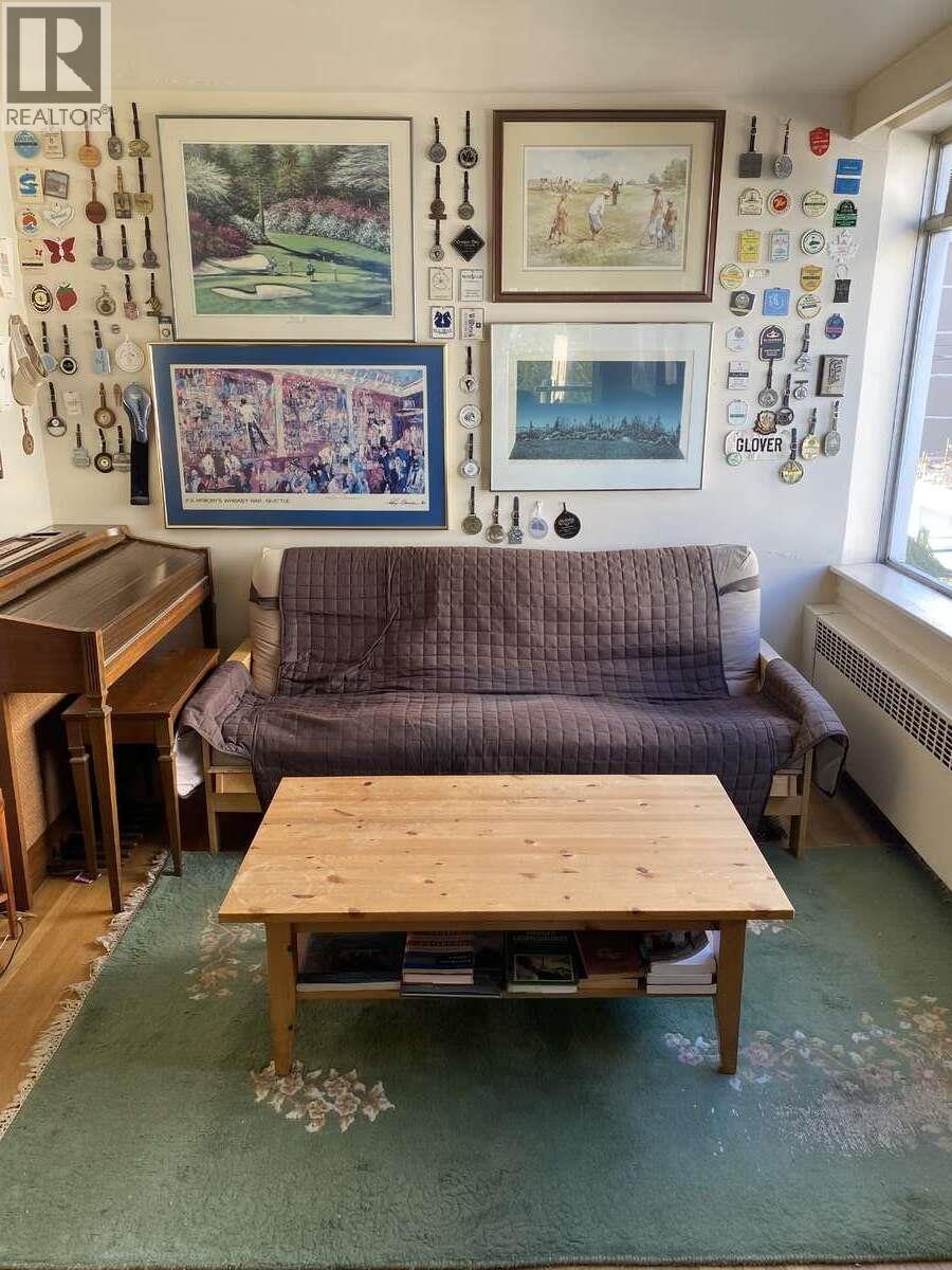 410 1975 PENDRELL STREET, Vancouver