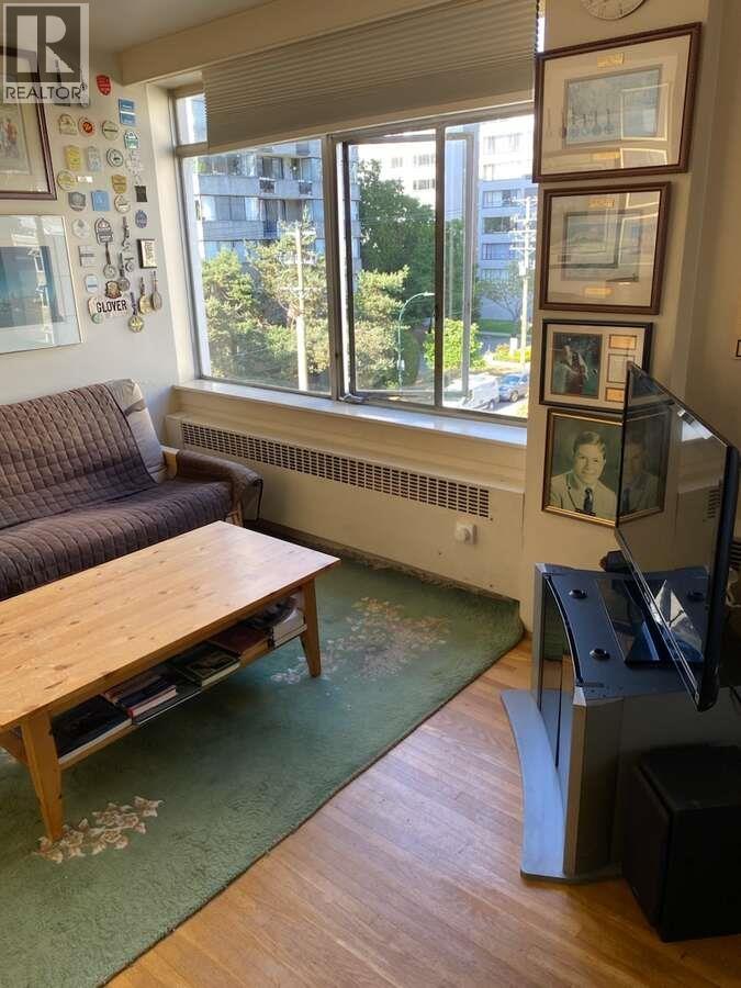 410 1975 PENDRELL STREET, Vancouver