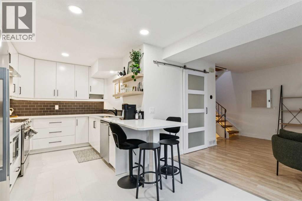 Single Family House for Sale in   Varsity Drive NW Varsity Calgary 