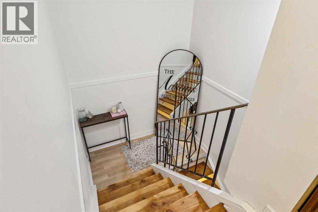 Single Family House for Sale in   Varsity Drive NW Varsity Calgary 