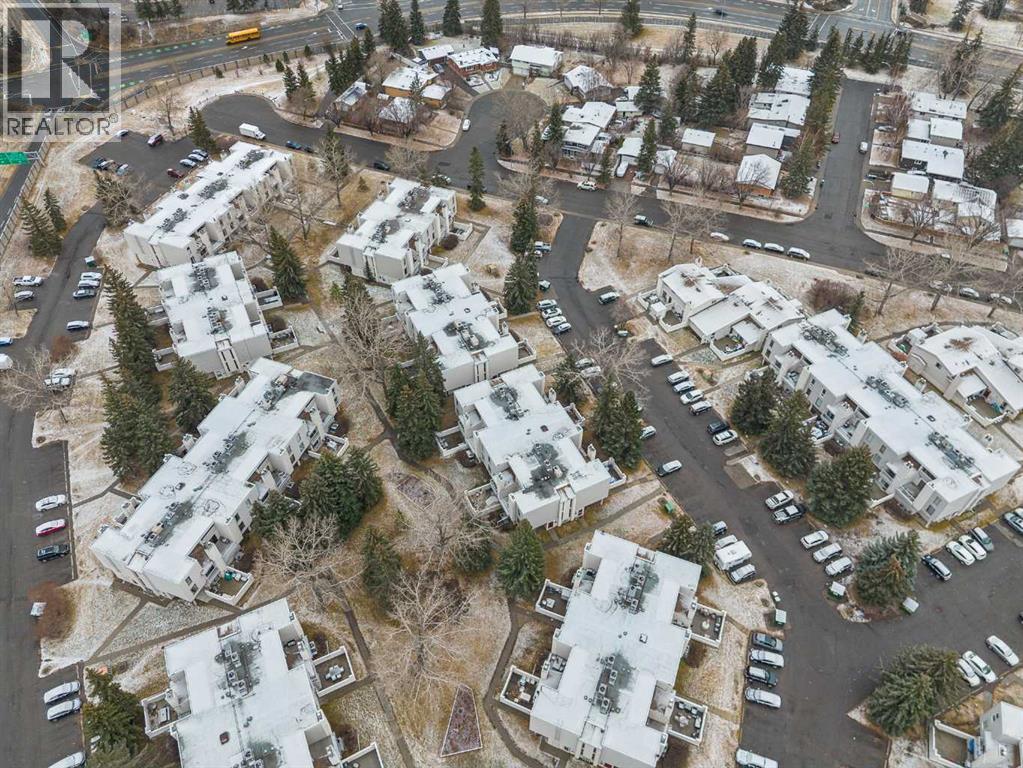 Single Family House for Sale in   Varsity Drive NW Varsity Calgary 